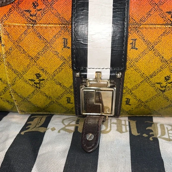 Sale 🔥 L.A.M.B. Green Red Yellow Gradient Handbag. Rasta Bag by Gwen Stefani. - Picture 5 of 11